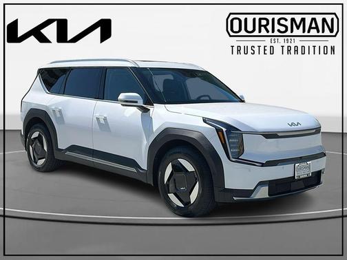 White Pearl 2026 Kia EV9 Wind