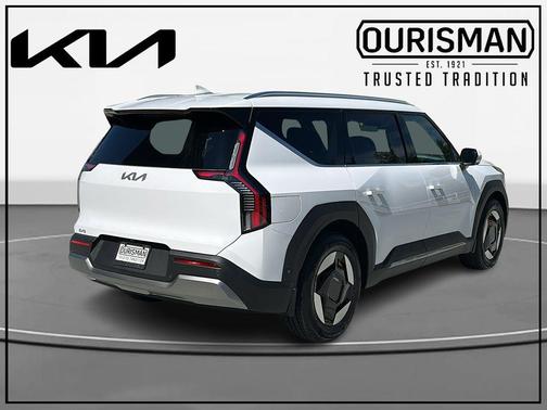 White Pearl 2026 Kia EV9 Wind