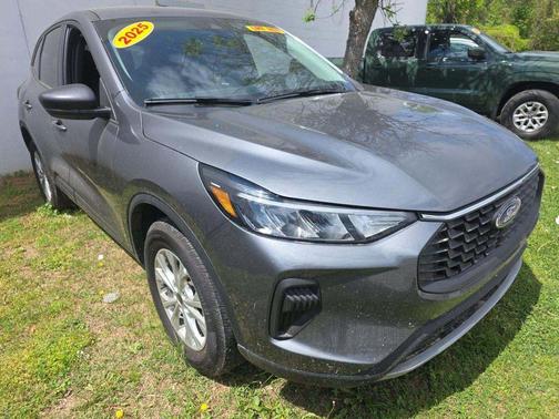 Carbonized Gray Metallic 2025 Ford Escape Active