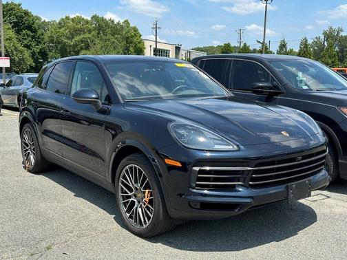 2023 Porsche Cayenne Platinum Edition