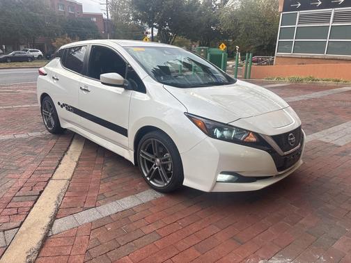 2022 Nissan Leaf SV