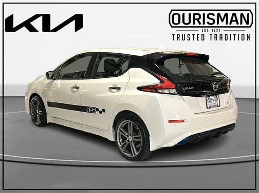 2022 Nissan Leaf SV