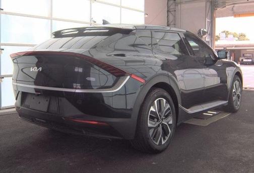 2024 Kia EV6 Light