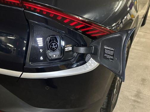 2024 Kia EV6 Light