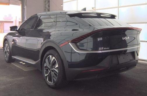 2024 Kia EV6 Light