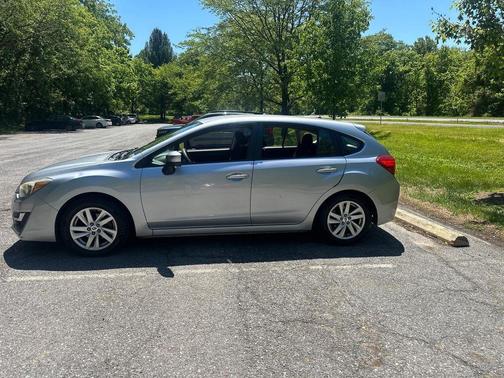 Ice Silver Metallic 2015 Subaru Impreza 2.0i Premium