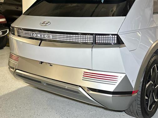 2024 Hyundai IONIQ 5 Limited