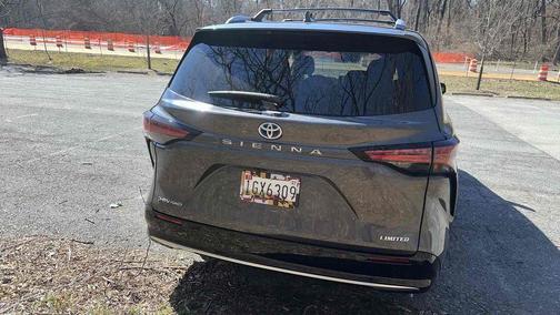 2025 Toyota Sienna Limited