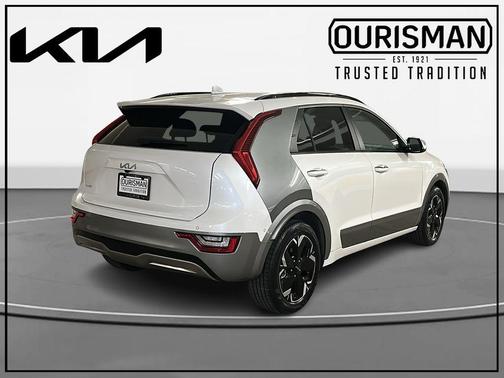 Snow White Pearl 2023 Kia Niro EV Wave