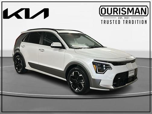Snow White Pearl 2023 Kia Niro EV Wave
