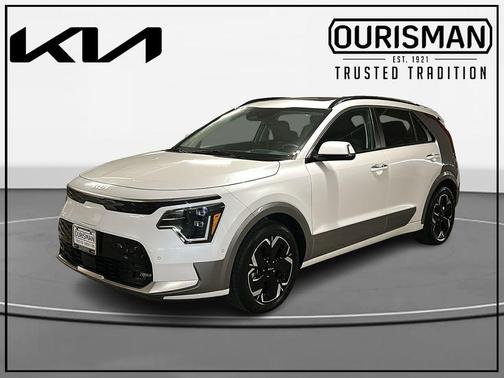 Snow White Pearl 2023 Kia Niro EV Wave