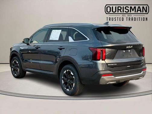 Gravity Gray 2024 Kia Sorento S