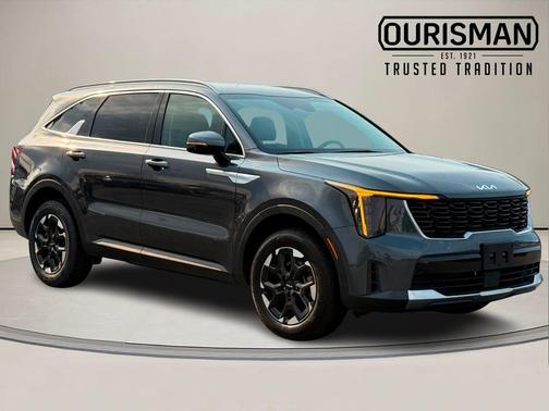 Gravity Gray 2024 Kia Sorento S