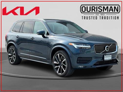 2022 Volvo XC90 T6 Momentum 7 Passenger