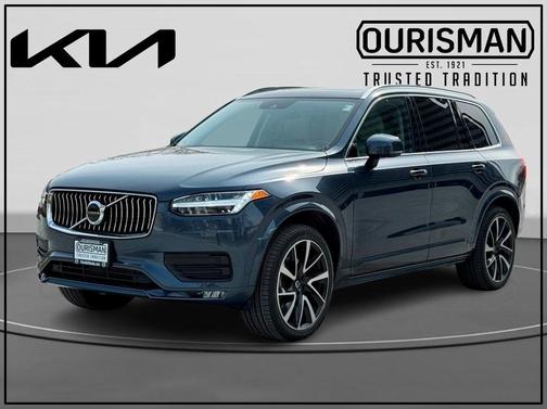 2022 Volvo XC90 T6 Momentum 7 Passenger