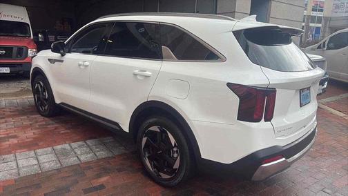 2025 Kia Sorento Hybrid EX