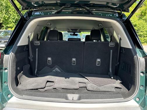 Obsidian Green Pearl 2025 Nissan Pathfinder SL