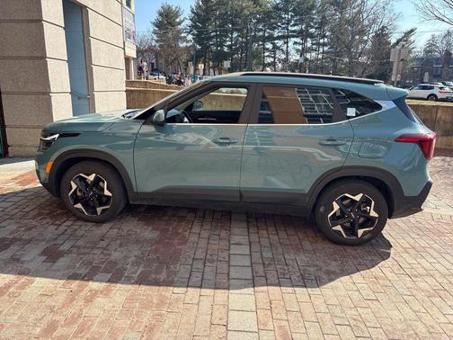 2024 Kia Seltos EX