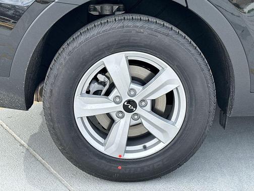 Ebony Black 2026 Kia Sorento LX