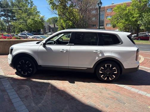 Glacial White Pearl 2024 Kia Telluride SX-Prestige