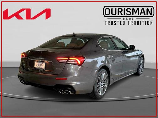 2022 Maserati Ghibli Modena Q4