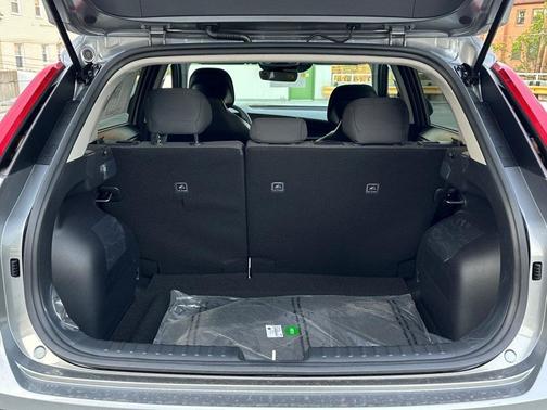 2025 Kia Niro LX