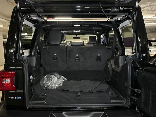 Black Clearcoat 2022 Jeep Wrangler Unlimited 4xe Sahara