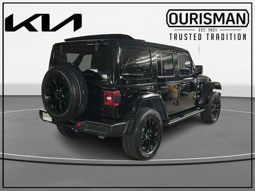 Black Clearcoat 2022 Jeep Wrangler Unlimited 4xe Sahara