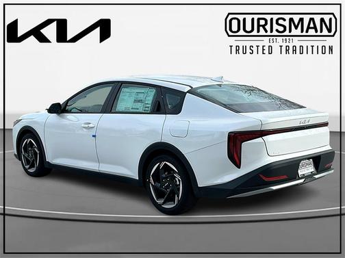 2025 Kia K4 EX
