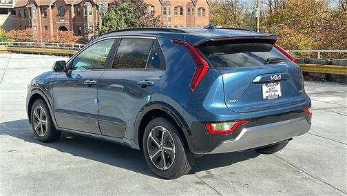 2025 Kia Niro SX