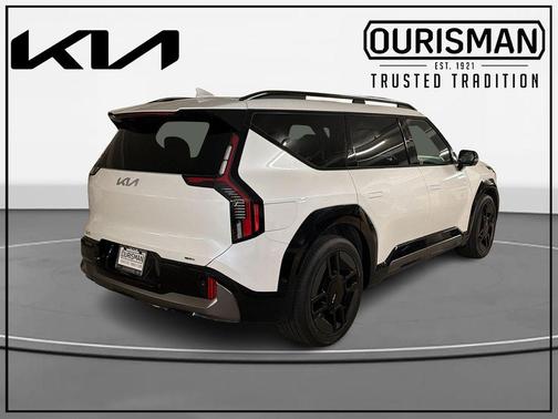 Snow White Pearl 2024 Kia EV9 GT-Line