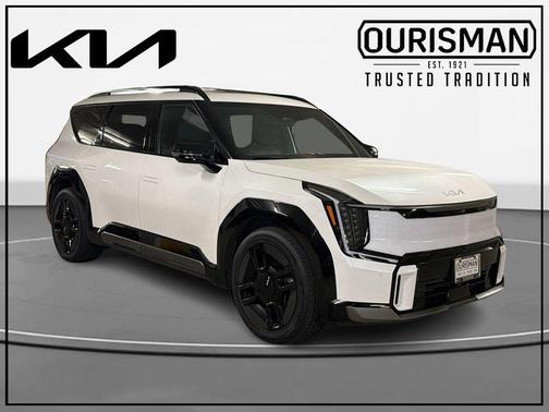 Snow White Pearl 2024 Kia EV9 GT-Line