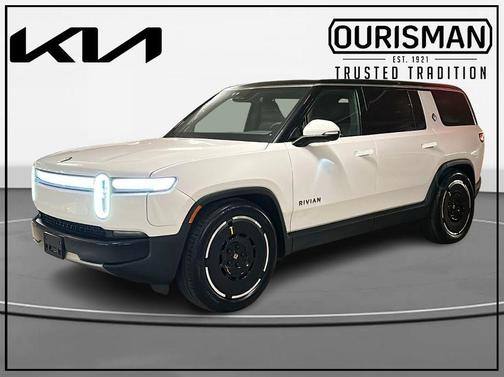 2025 Rivian R1S Adventure