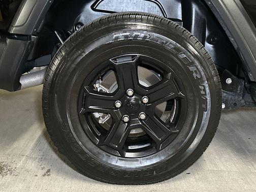 Black Clearcoat 2021 Jeep Wrangler Sport