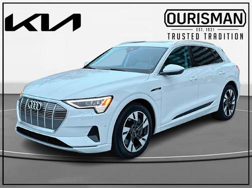2023 Audi e-tron Premium Plus