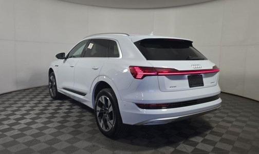 2023 Audi e-tron Premium Plus