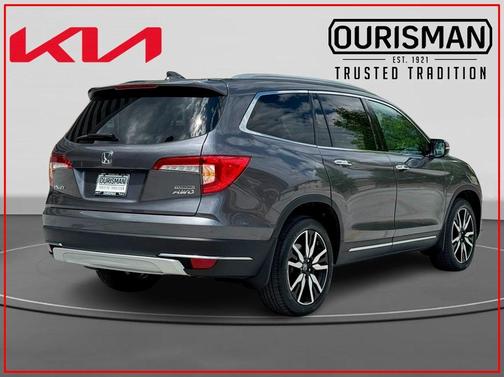 2022 Honda Pilot Touring 7-Passenger