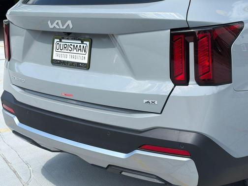 Gray 2026 Kia Sorento S