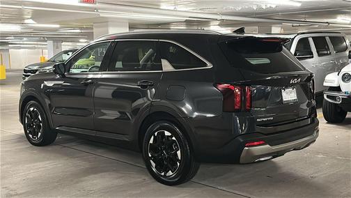 Metal 2025 Kia Sorento S