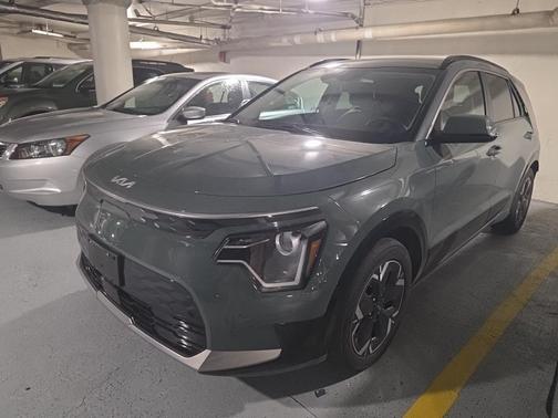 Green 2023 Kia Niro EV Wind