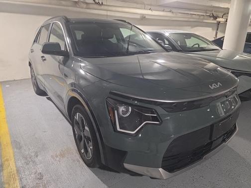 Green 2023 Kia Niro EV Wind
