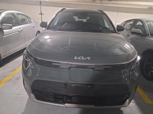 Green 2023 Kia Niro EV Wind