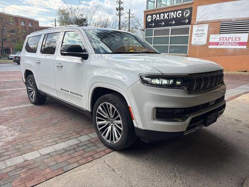2023 Jeep Grand Wagoneer L Series III