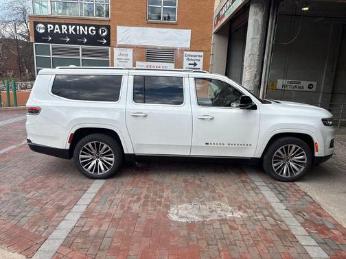 2023 Jeep Grand Wagoneer L Series III
