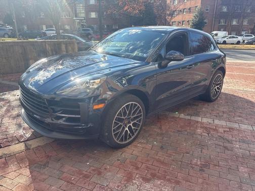 2020 Porsche Macan Base