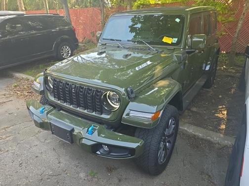 Sarge Green Clearcoat 2024 Jeep Wrangler 4xe High Altitude
