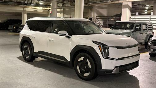White Pearl 2026 Kia EV9 Wind
