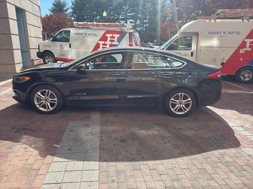 2018 Ford Fusion Hybrid SE