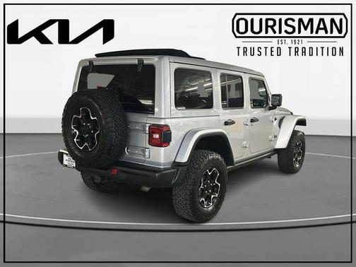 Silver Zynith Clearcoat 2023 Jeep Wrangler 4xe Rubicon