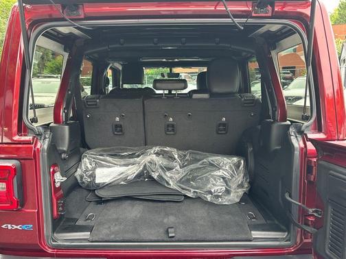 Snazzberry Pearlcoat 2021 Jeep Wrangler Unlimited 4xe Sahara